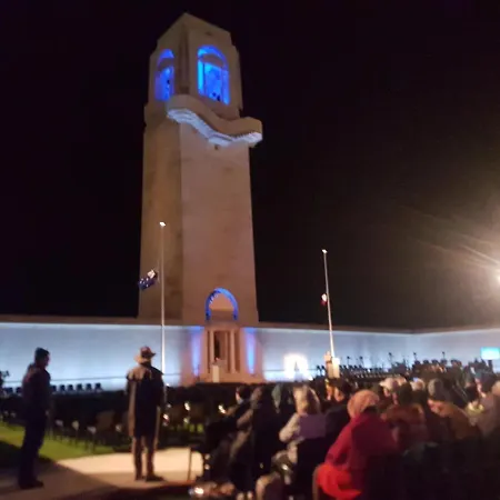 Vue Exceptionnelle Sur La Place Gambetta Plein Centre Cafes Restos Ideal Sejour Pro Ou En Famille Апартаменты Амьен