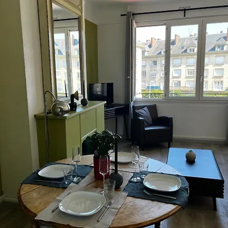 דירה Vue Exceptionnelle Sur La Place Gambetta Plein Centre Cafes Restos Ideal Sejour Pro Ou En Famille אמיינס