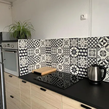 Vue Exceptionnelle Sur La Place Gambetta Plein Centre Cafes Restos Ideal Sejour Pro Ou En Famille