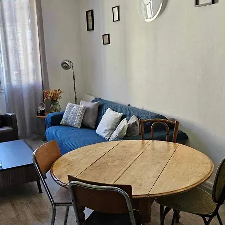Vue Exceptionnelle Sur La Place Gambetta Plein Centre Cafes Restos Ideal Sejour Pro Ou En Famille Apartmán *