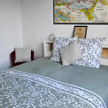 Vue Exceptionnelle Sur La Place Gambetta Plein Centre Cafes Restos Ideal Sejour Pro Ou En Famille *